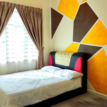 Cosy Casa Hana 4Br 3B Kuantan Exterior foto
